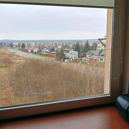 Przytulne I Atrakcyjne Mieszkanie Z Pelnym Wyposazeniem, Dwa Pokoje Skarżysko-Kamienna エクステリア 写真