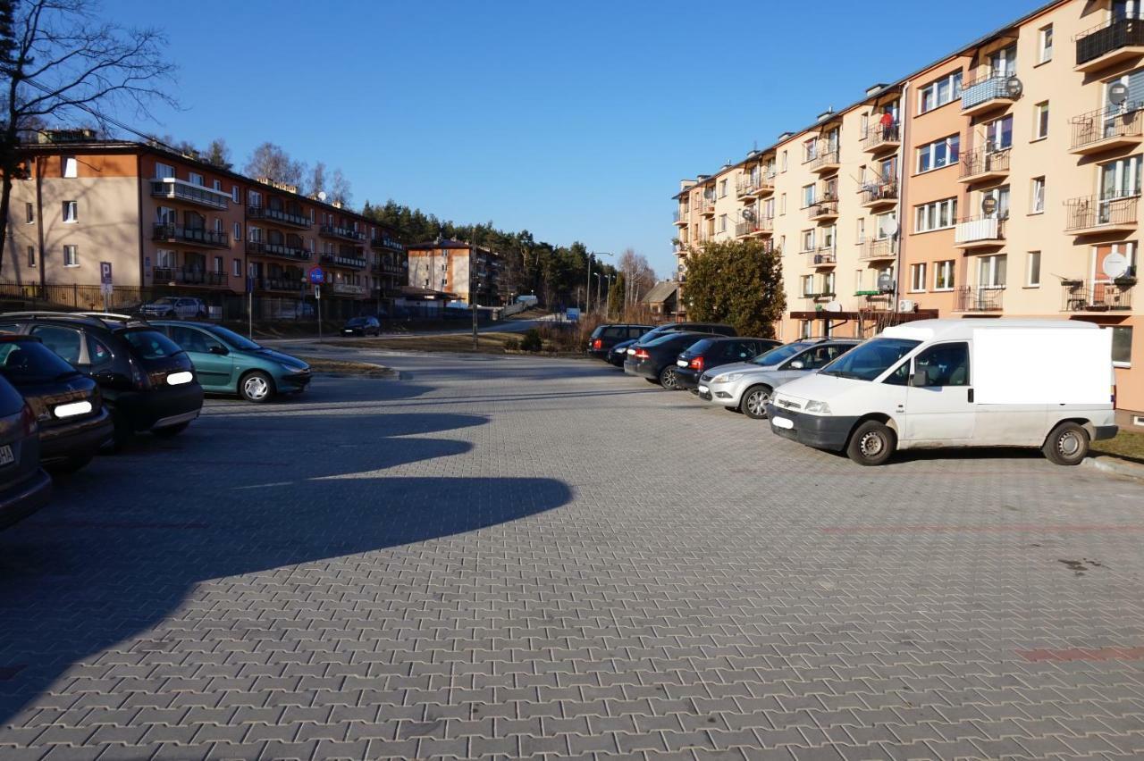 Przytulne I Atrakcyjne Mieszkanie Z Pelnym Wyposazeniem, Dwa Pokoje Skarżysko-Kamienna エクステリア 写真
